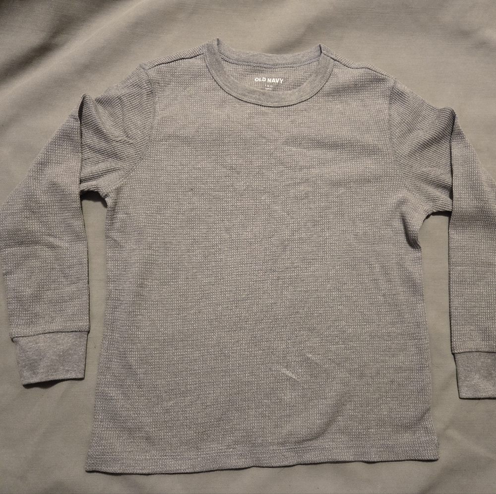 Old Navy Kids Long Sleeve Tee in Heather Gray